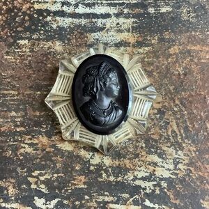Vintage Lucite Mourning Brooch for Queen Victoria